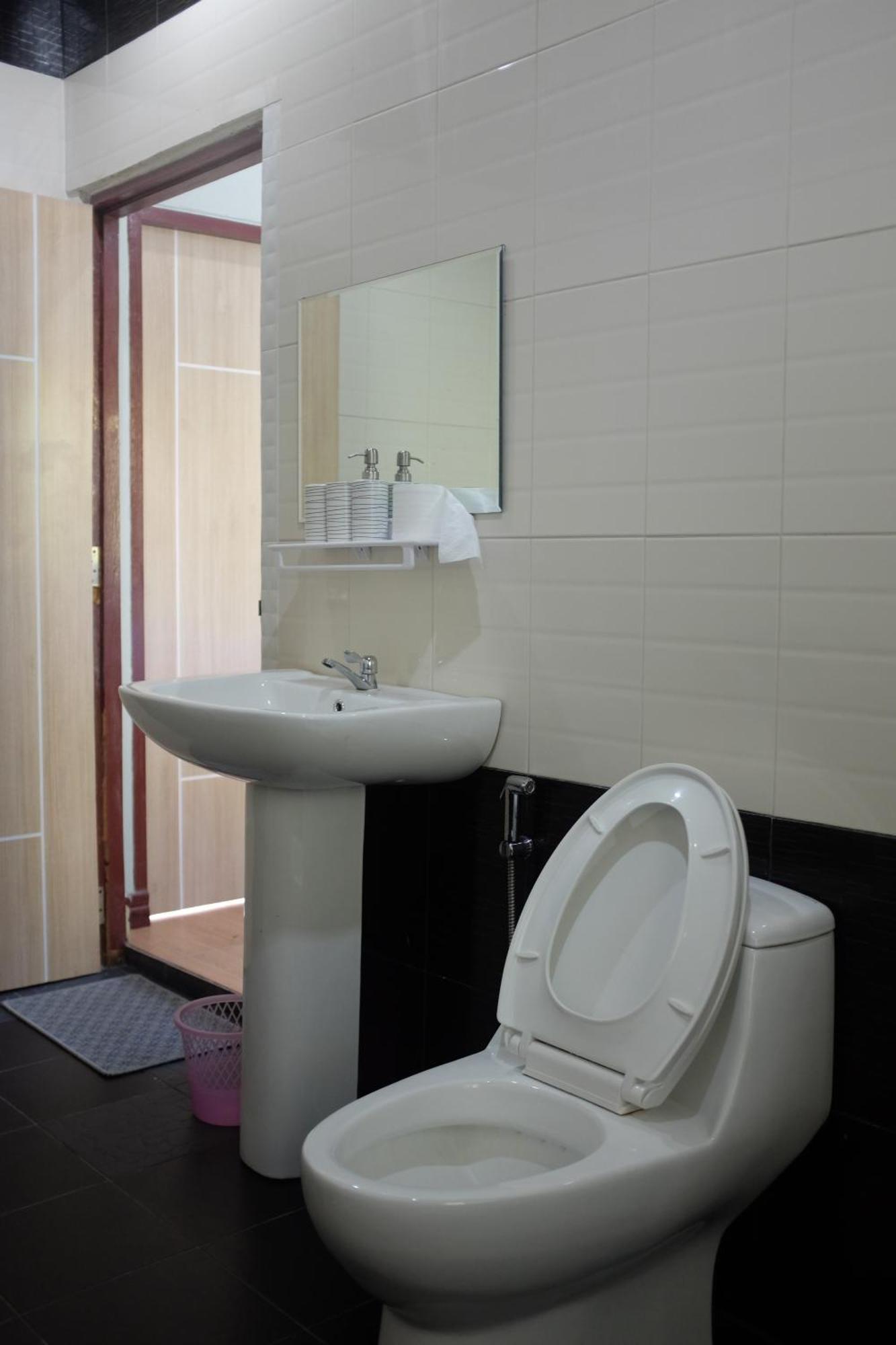 Apartmán Rai Boonsom Phrao Pokoj fotografie
