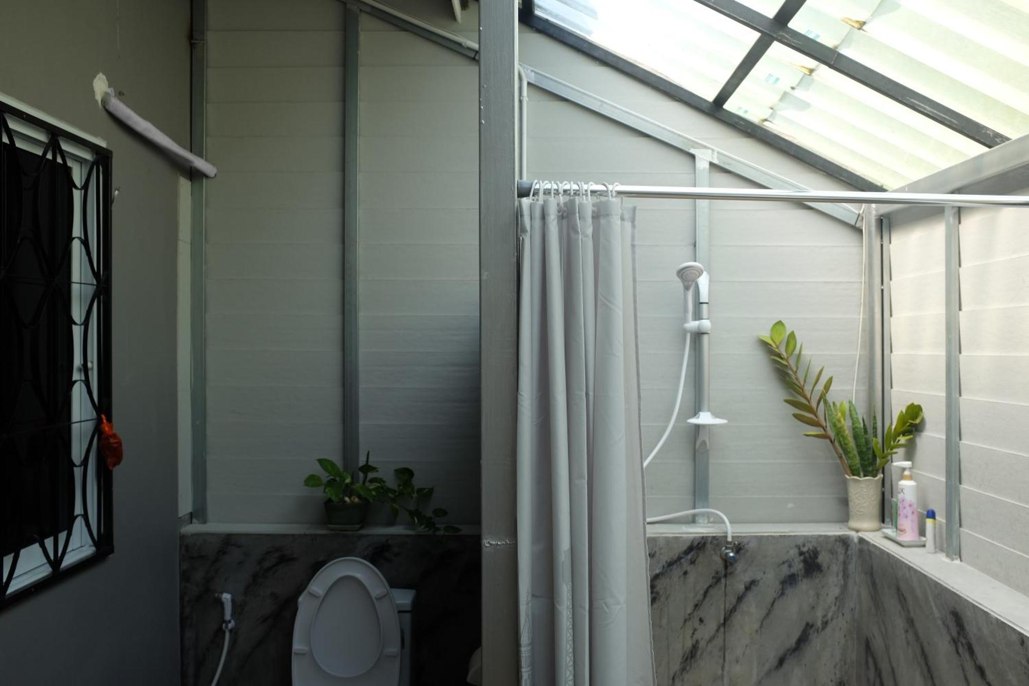 Apartmán Rai Boonsom Phrao Pokoj fotografie