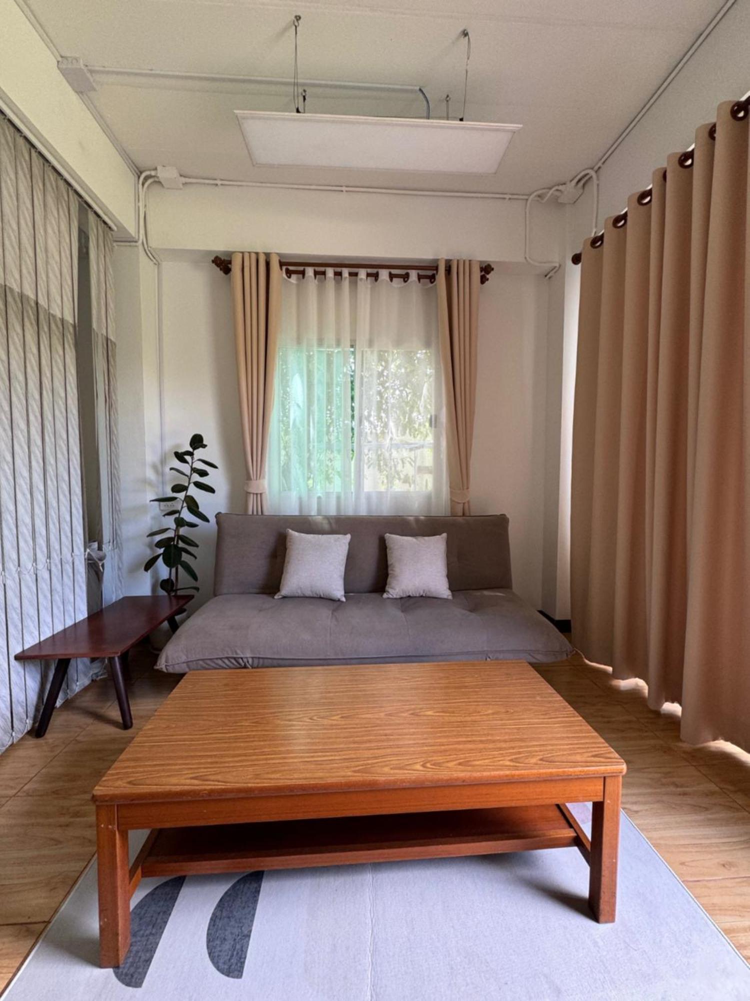 Apartmán Rai Boonsom Phrao Exteriér fotografie