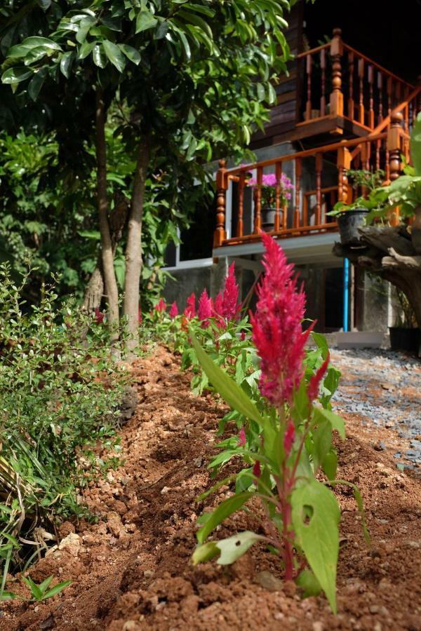 Apartmán Rai Boonsom Phrao Exteriér fotografie